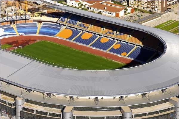 Estadio_Coimbra_zps16zvdm2p.jpg