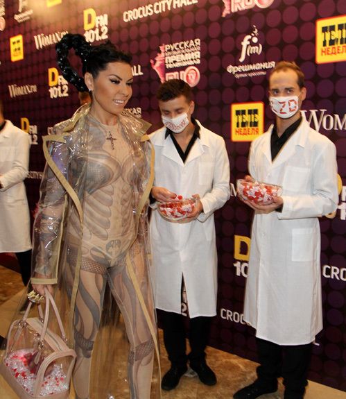 Немножко светской хроники .