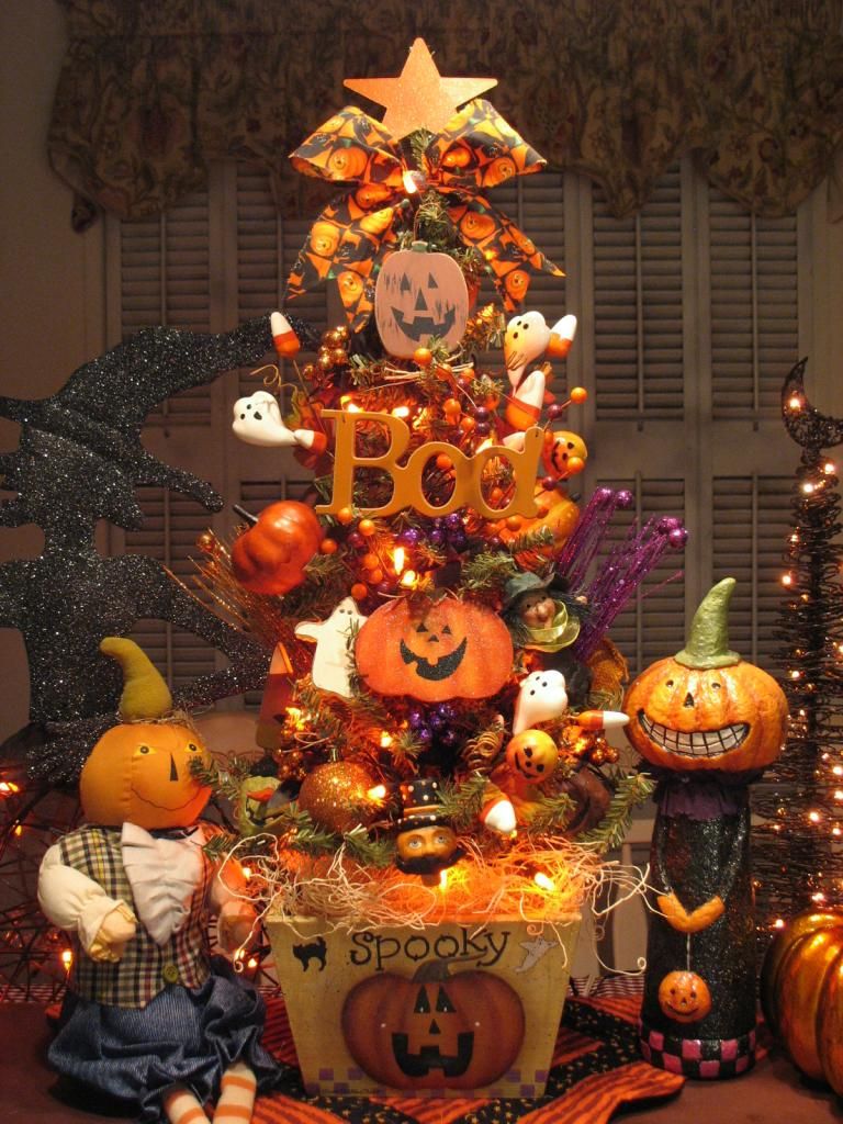 Primitive Halloween Jack O Lantern Tree W/ Orange Lights Hand Painted